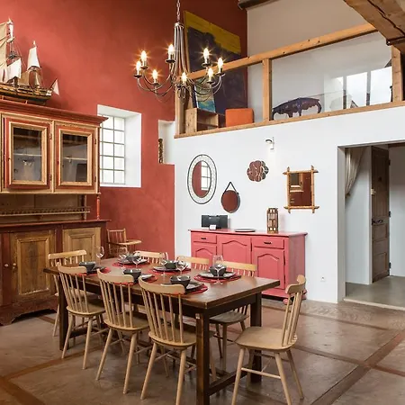 La Maison Des Vendangeurs 1 *